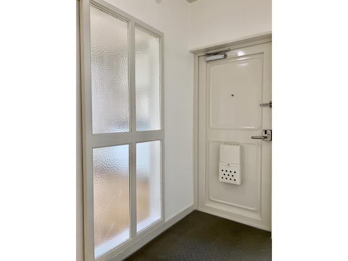 ＵＲ金剛団地　5号棟  玄関