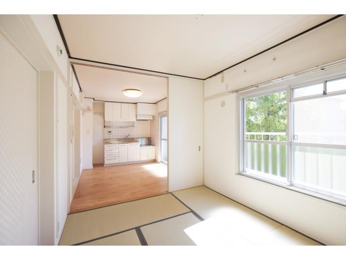 ＵＲ金剛団地　5号棟  リビング