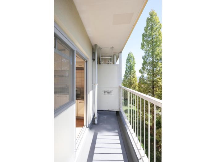 ＵＲ金剛団地　5号棟  ベランダ