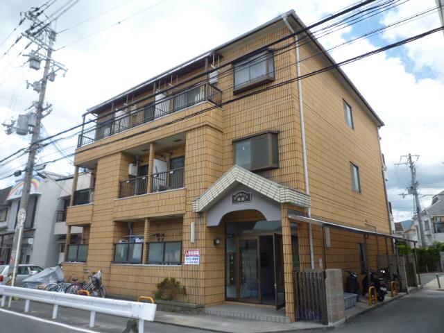 ロイヤルハイツ川西 外観写真