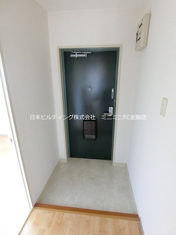 フォレストコート高尾 玄関