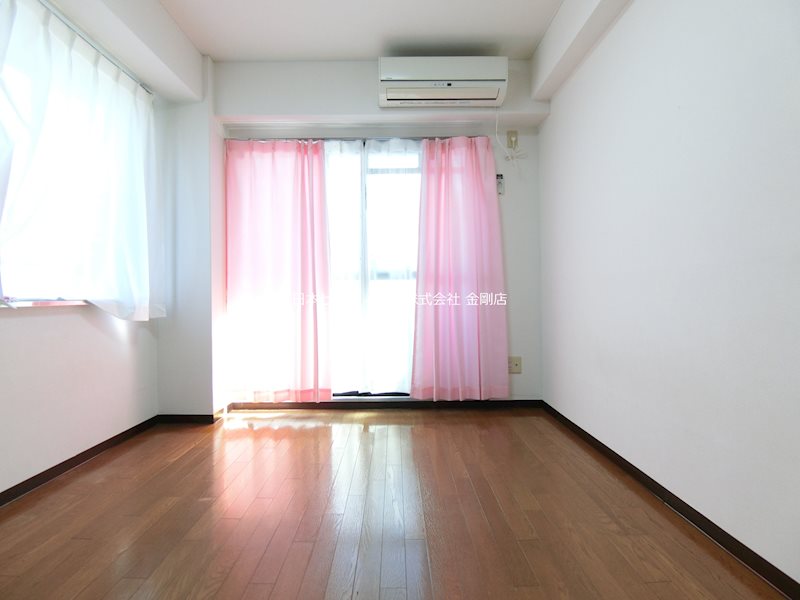 レイナ錦織 ベッドルーム