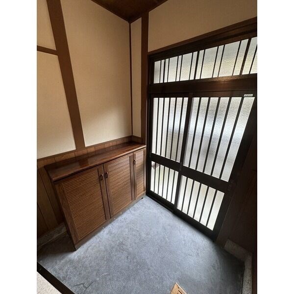 河内長野市末広町平屋 玄関