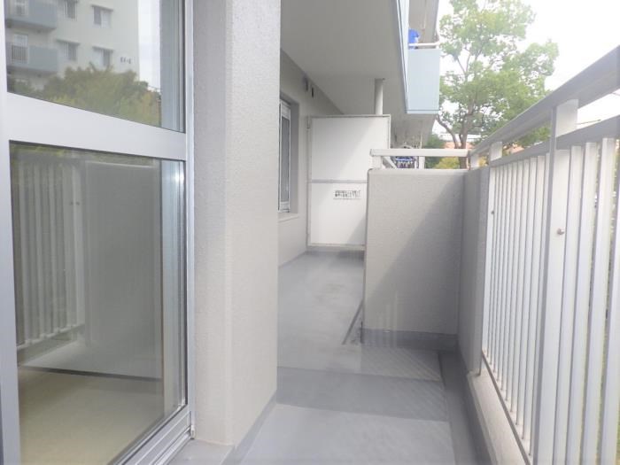 UR泉北城山台二丁団地1号棟 ベランダ