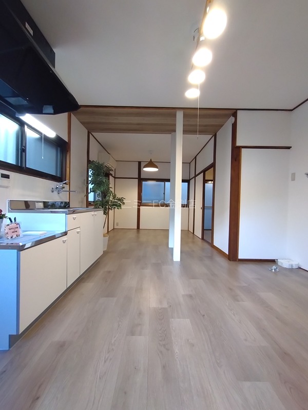 河内長野市木戸町戸建 リビング