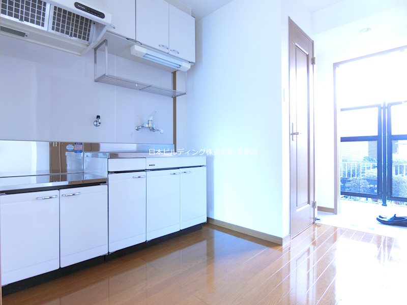 エステ・ラグーナ七番館 リビング