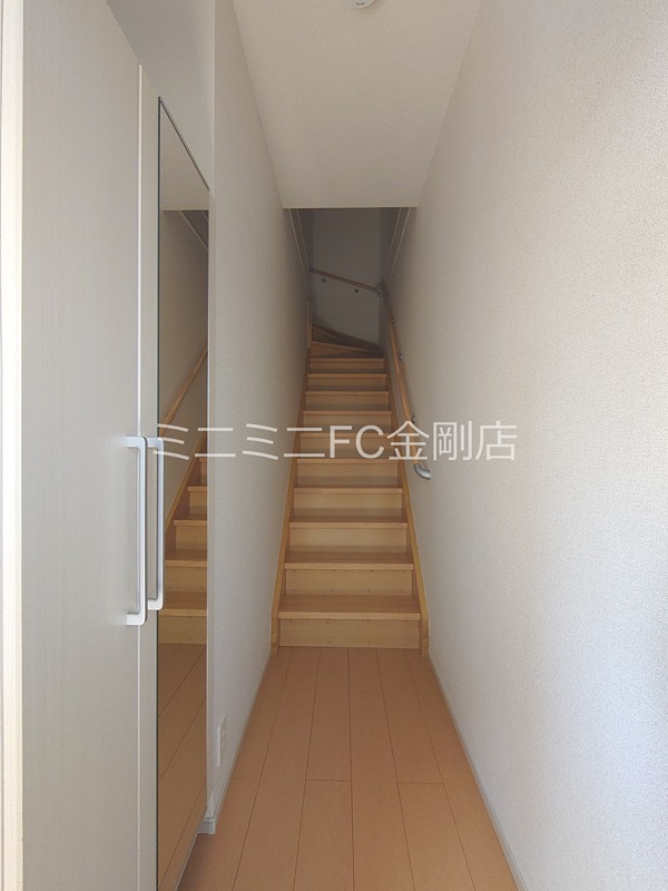 ロジェ白鷺 玄関
