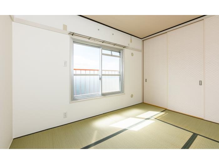 ＵＲ金剛団地　25号棟  ベッドルーム