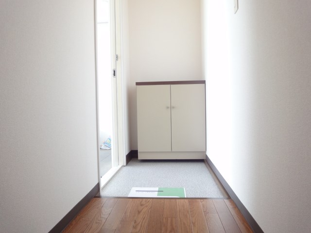 ビューテラスさやま 玄関