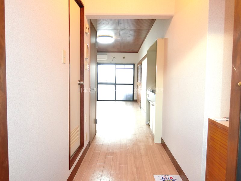 半田マンション 玄関