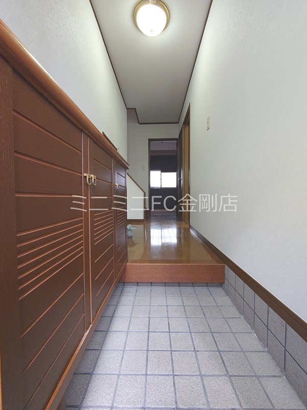 西板持7丁目戸建 玄関