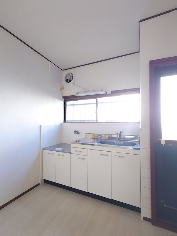 木戸西町３丁目一戸建  キッチン