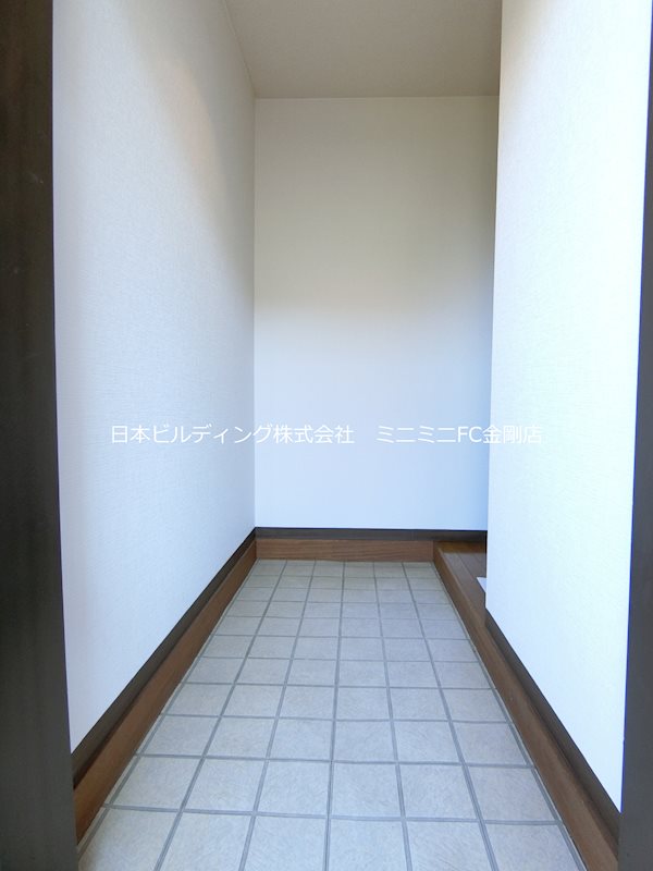 グランソレイユ深井 玄関