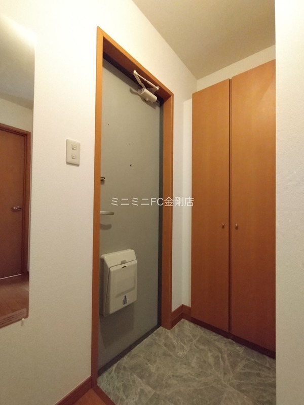 リビングタウン狭山池　D棟 玄関