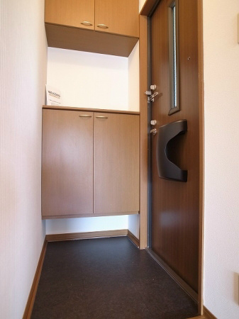ウィルモア狭山　B棟 玄関