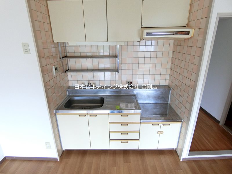 ドゥウェルプレシャス キッチン