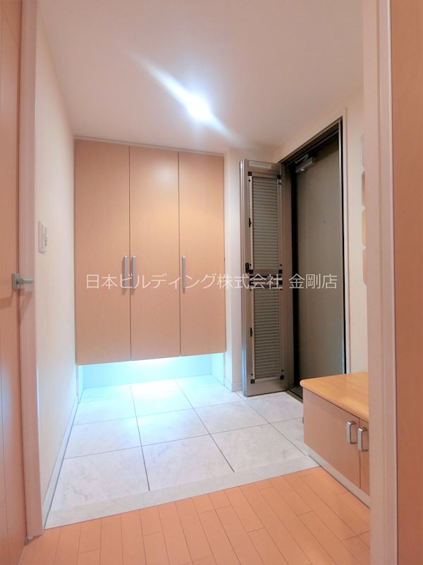 泉ヶ丘アイプレイス 玄関