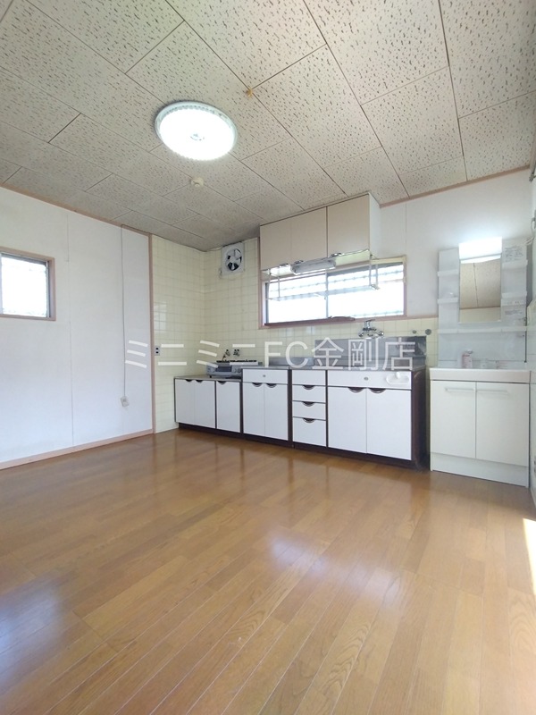 楠ケ丘戸建て リビング