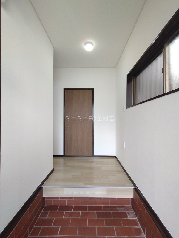 和泉市室堂町貸家 玄関