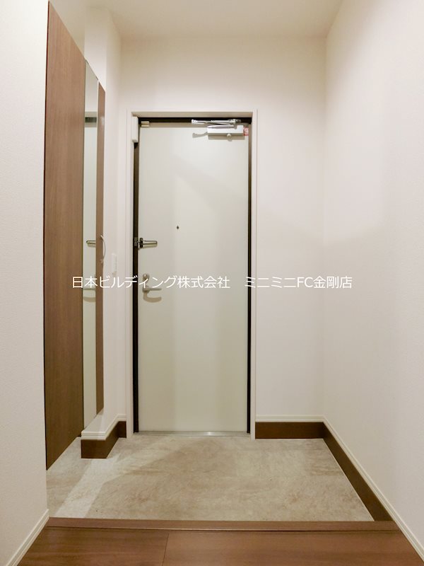 カンフリエ　ウエスト 玄関