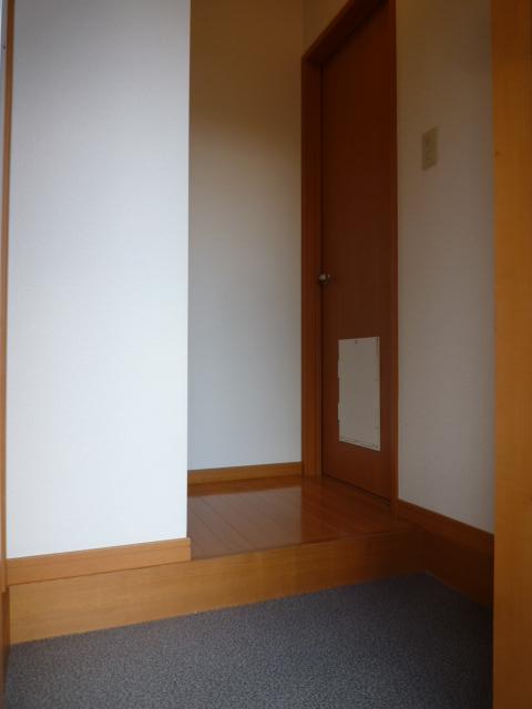 リビングタウン狭山池Ｆ棟  玄関
