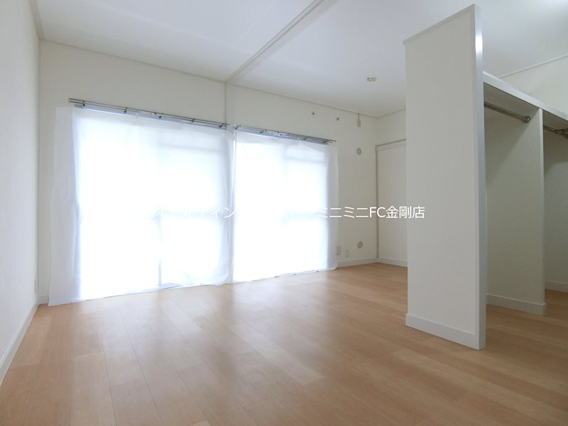 ＵＲ金剛団地　132号棟 ベッドルーム