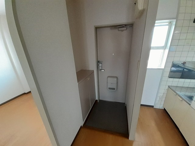 サンメゾン太子 玄関