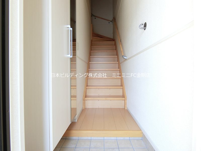 シェーネ　康 玄関