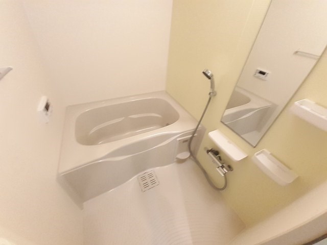 アラベスク 風呂画像