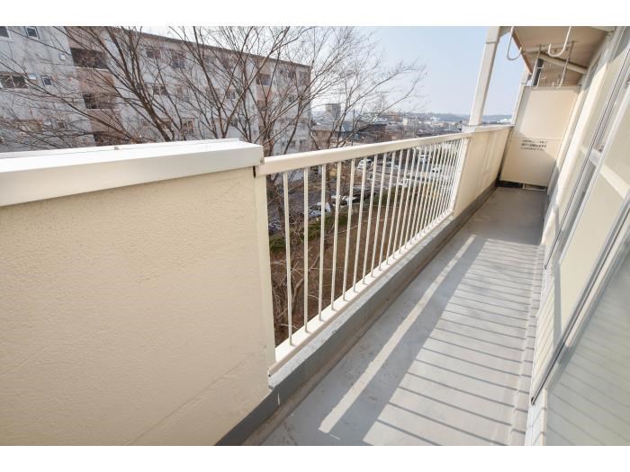 ＵＲ金剛団地　133号棟   ベランダ