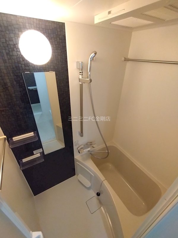 エヌエムキャトフヴァントゥレーズノース 風呂画像