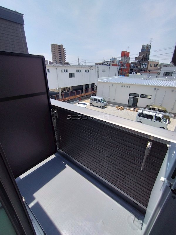 エヌエムキャトフヴァントゥレーズノース ベランダ