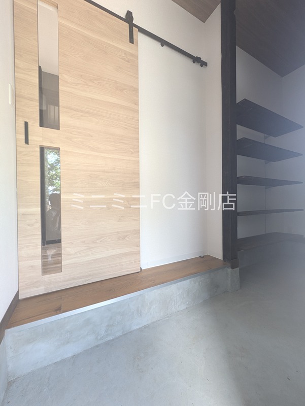 富田林市嬉貸家 玄関