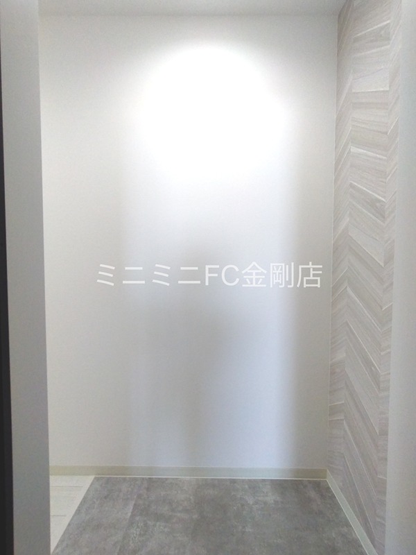 フォレストクリエオーレ金剛 玄関