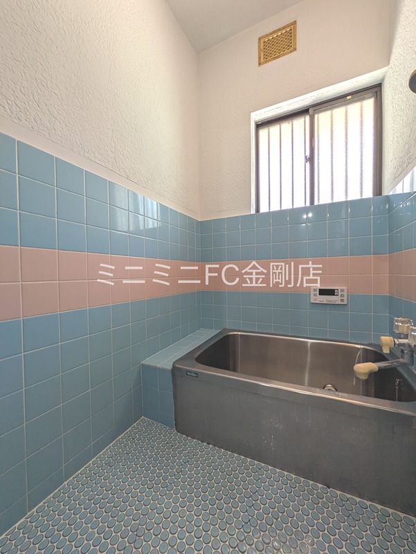 富田林市藤沢台二戸貸家 右 風呂画像