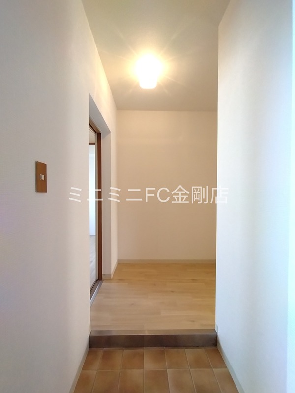 ファミールヴィラ 玄関