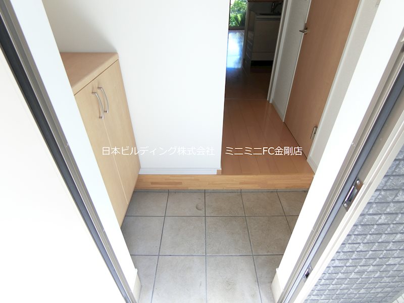 アドラブールヴィラ  玄関