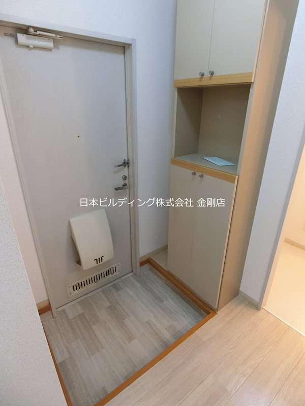 フローレンス泉 玄関