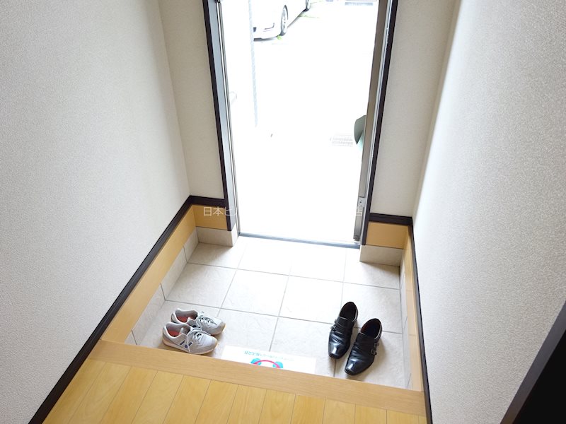 フジパレス戸建賃貸池田下町   玄関