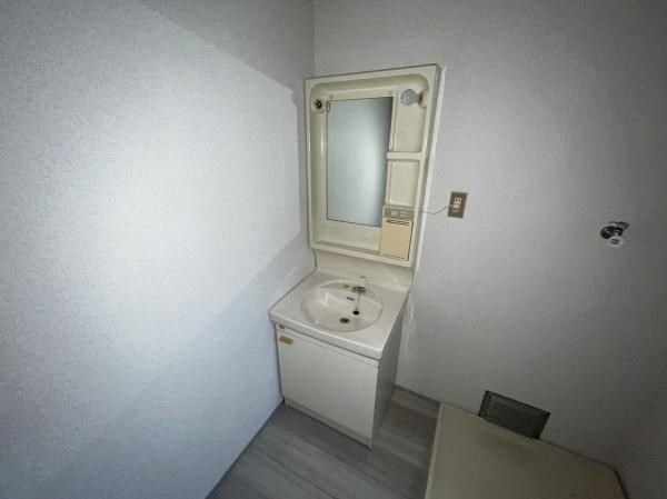 シャトー・ド・イワネE号館 その他2