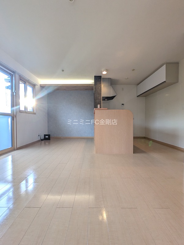 リビングタウン狭山池公園A棟 リビング