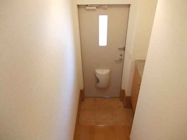 メゾンカルムⅠ 玄関
