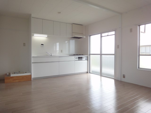 金剛第三住宅　223棟 リビング