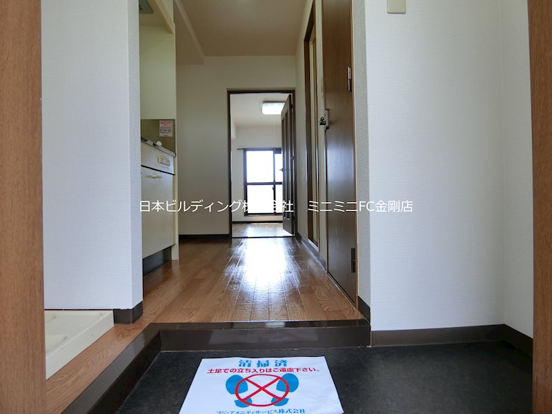 ルーチェⅠ番館 玄関