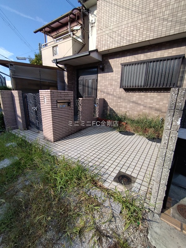 伏屋町戸建貸家 玄関