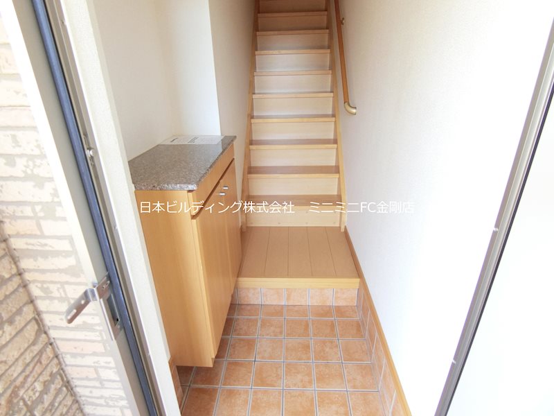 エクセレント大美野 玄関