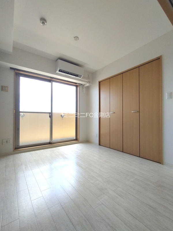 リアライズ深井駅前 ベッドルーム