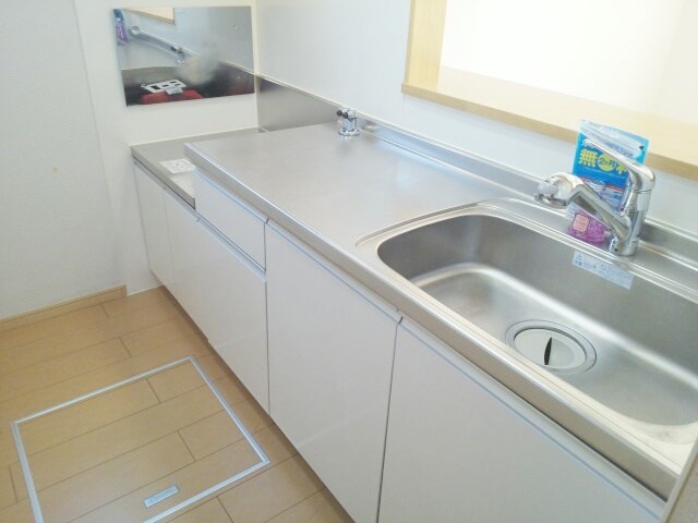 レジデンスイナリA キッチン