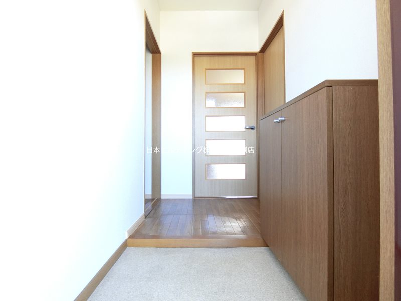 アレーゼF 玄関