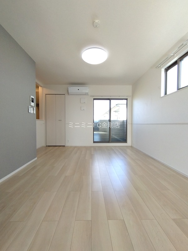 メゾン　スターブル リビング